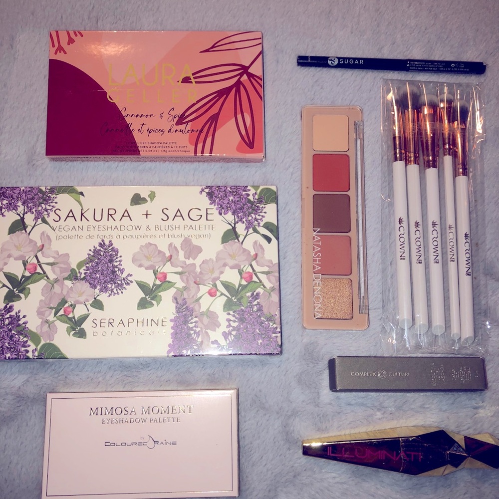 Eyeshadow and brushes bundle #2